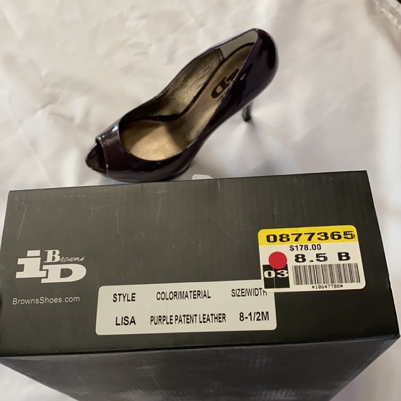 Browns ID patent leather platform heel shoes. Color purple. Size 8 1/2. New. - Picture 6 of 8